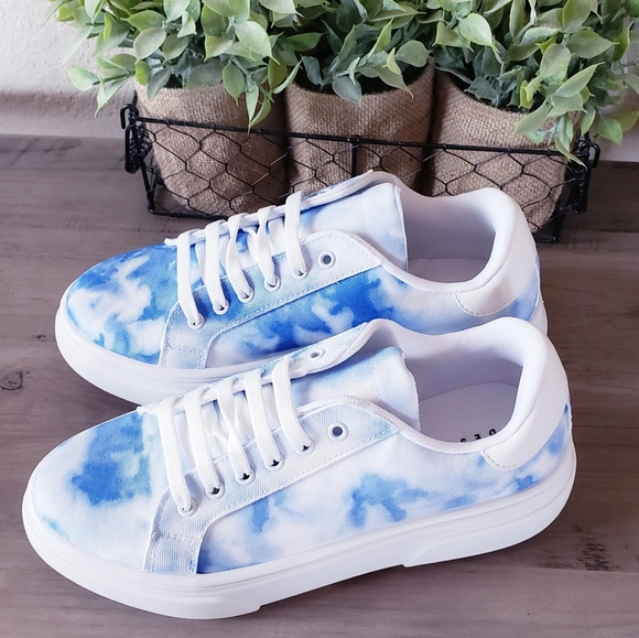 ASOS Design Dua Tie Dye Trainers Blue Sneakers Womens NEW - Picture 4 of 7